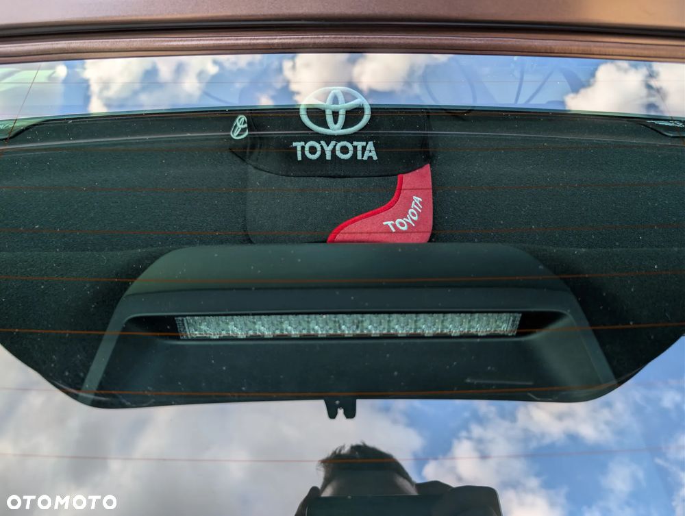 Toyota Camry 2.5 Hybrid Executive CVT - 16