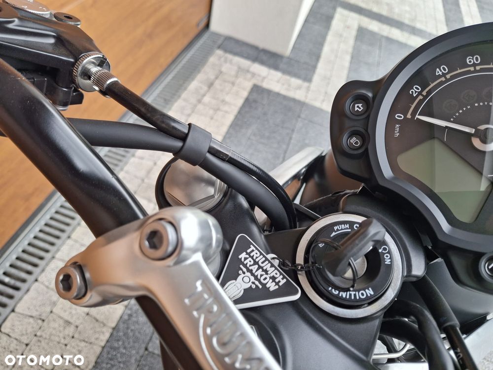 Triumph Speed Twin - 18