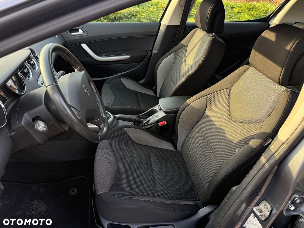 Peugeot 308 1.6 Premium - 10