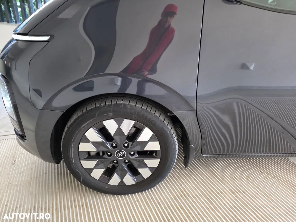 Hyundai Staria 2.2 CRDi Allrad Signature - 26