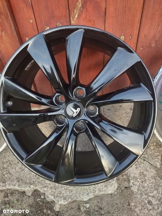 FELGI TESLA-X 19X8,5 ET-35 5X120 - 5