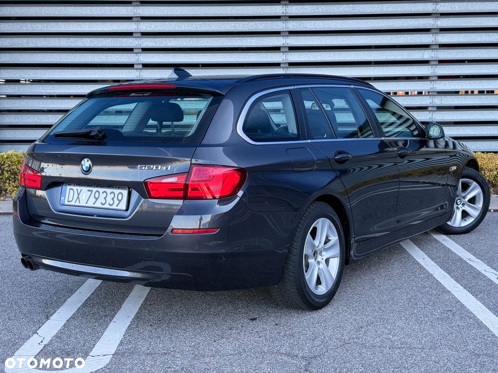 BMW Seria 5 520d - 2