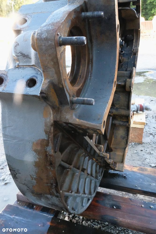 obudowa koła zamachowego wienca  liebherr D934 A7 kod 10127225, 7.014litra - 7