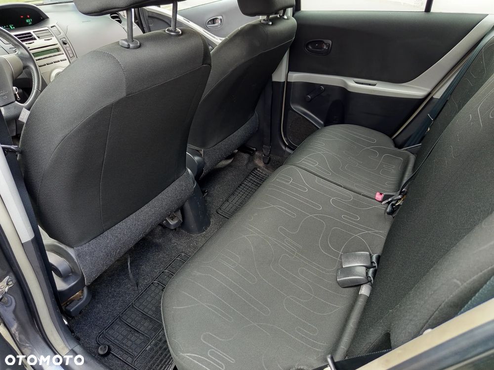 Toyota Yaris 1.33 Luna - 12