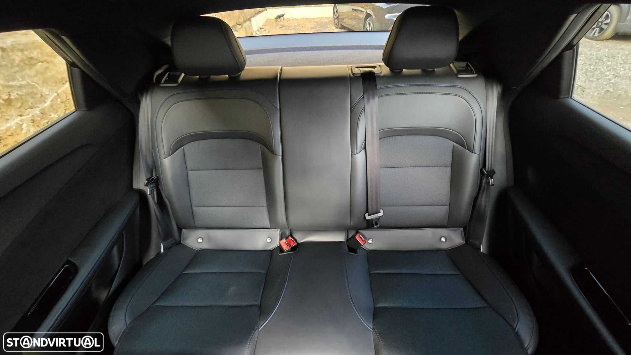 MG MG4 64 kWh Luxury - 53
