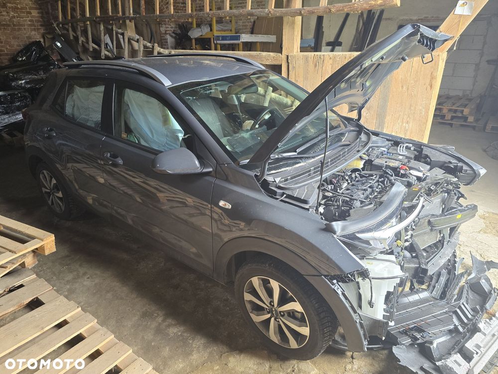 Kia Stonic 1.2 L - 7