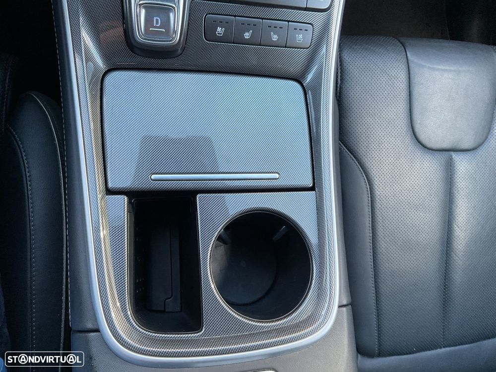 Hyundai Santa Fe 2.2 CRDi Vanguard+Luxury Pack - 39