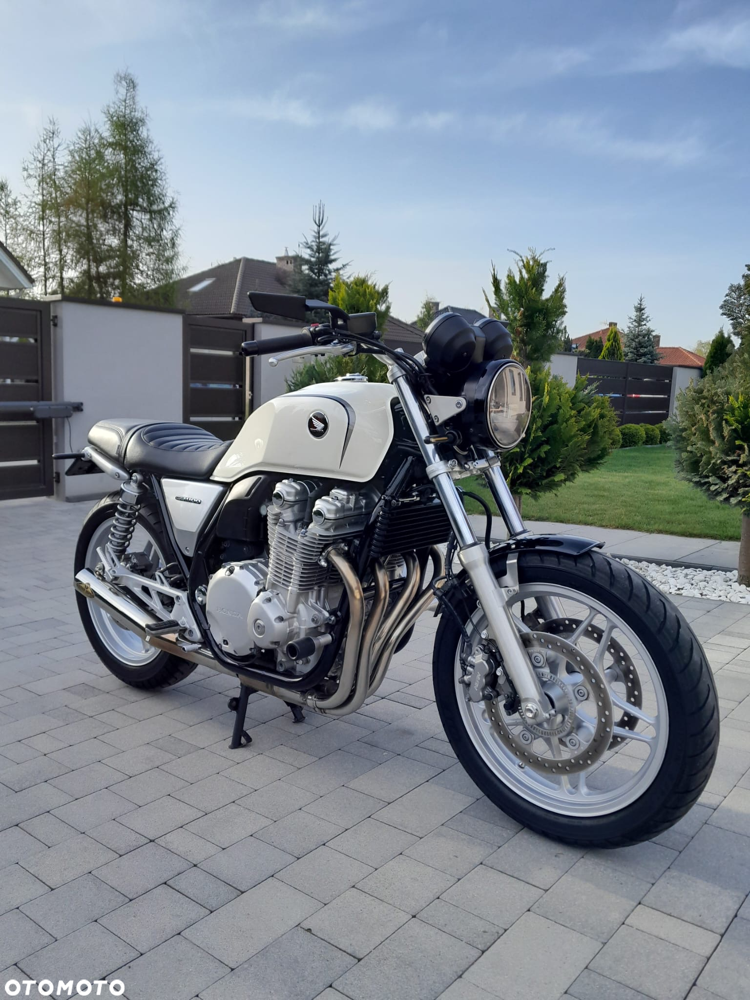 Honda CB - 8