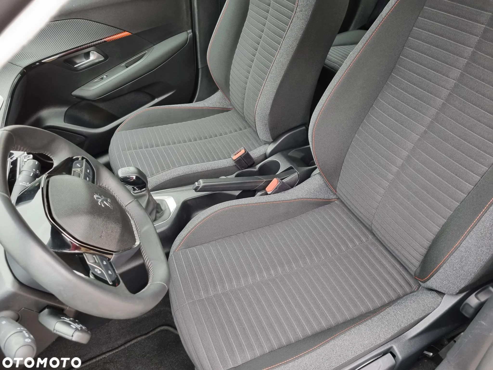 Peugeot 208 PureTech 75 Allure - 19