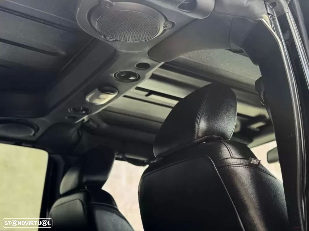 Jeep Wrangler Unlimited - 12