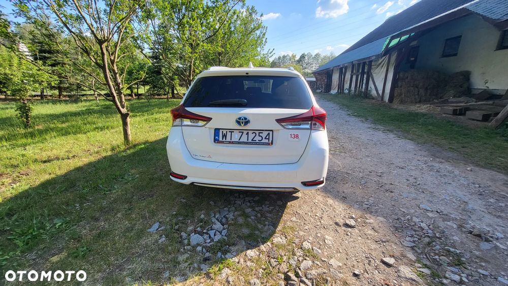 Toyota Auris 1.8 HSD Luna - 9