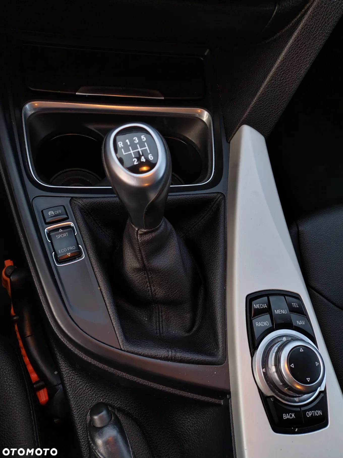 BMW Seria 3 318d Touring - 15