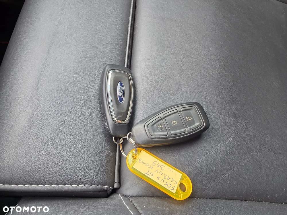 Ford Focus - 19