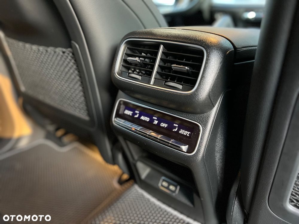 Mercedes-Benz GLE 300 d 4Matic 9G-TRONIC AMG Line Advanced Plus - 15