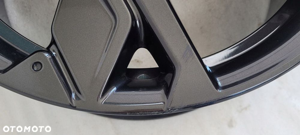 FELGA HONDA HR-V HRV 7,5X18 18 ET55 5X114,3 64,1 3M018075B - 7