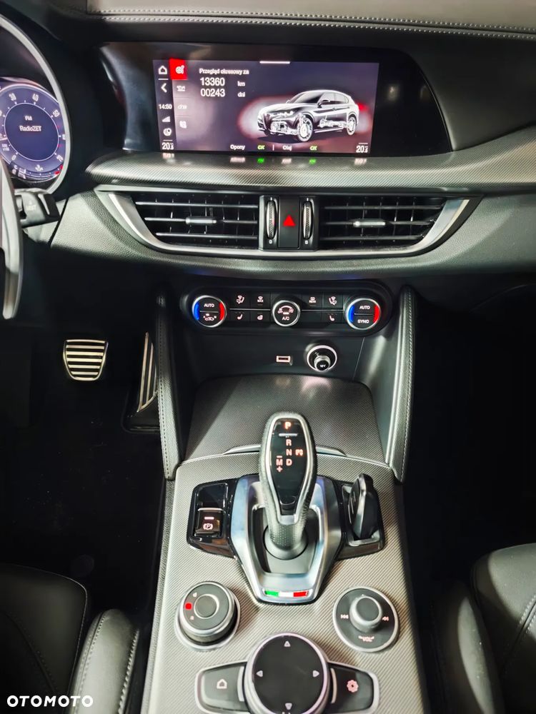 Alfa Romeo Stelvio 2.0 Turbo Veloce Q4 - 14