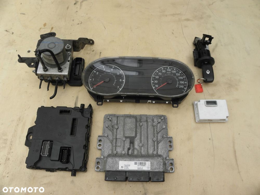 RENAULT MASTER KOMPUTER STEROWNIK SILNIKA 2020 ROK - 1