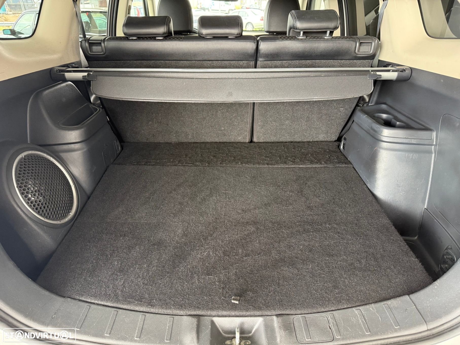Mitsubishi Outlander 2.0 PHEV Intense Navi - 23