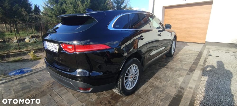 Jaguar F-Pace 2.0 i4D RWD Pure - 19