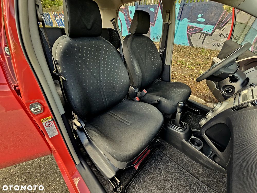 Toyota Yaris 1.3 Luna Premium - 14