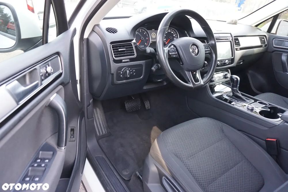Volkswagen Touareg 3.0 V6 TDI SCR Blue Motion DPF Automatik - 8