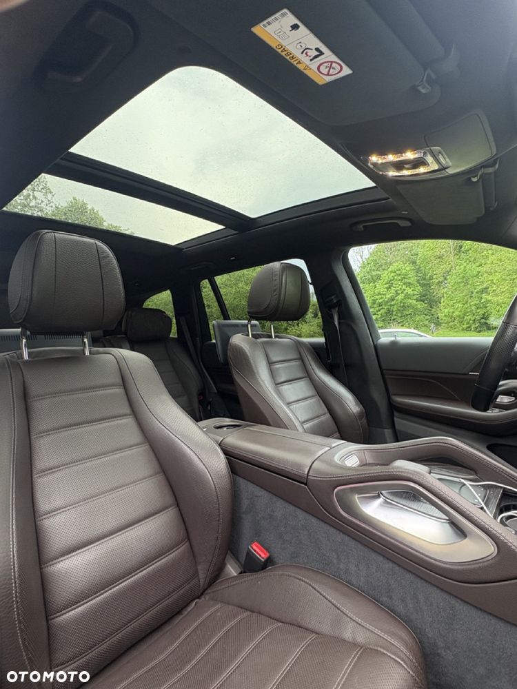 Mercedes-Benz GLS - 16