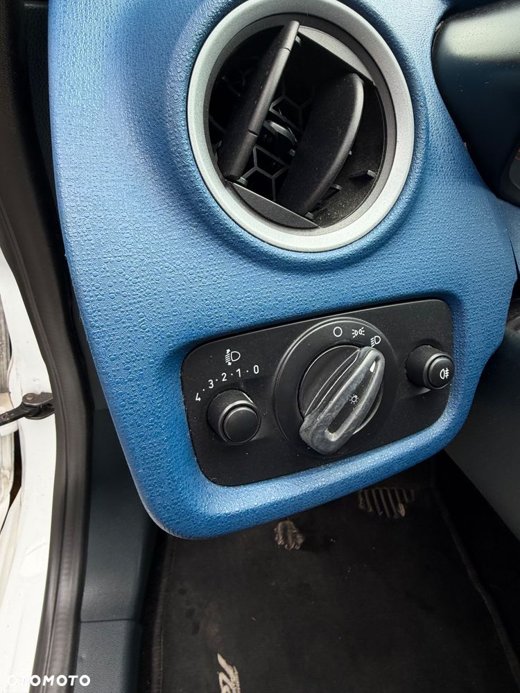 Ford Fiesta 1.25 Ambiente - 20