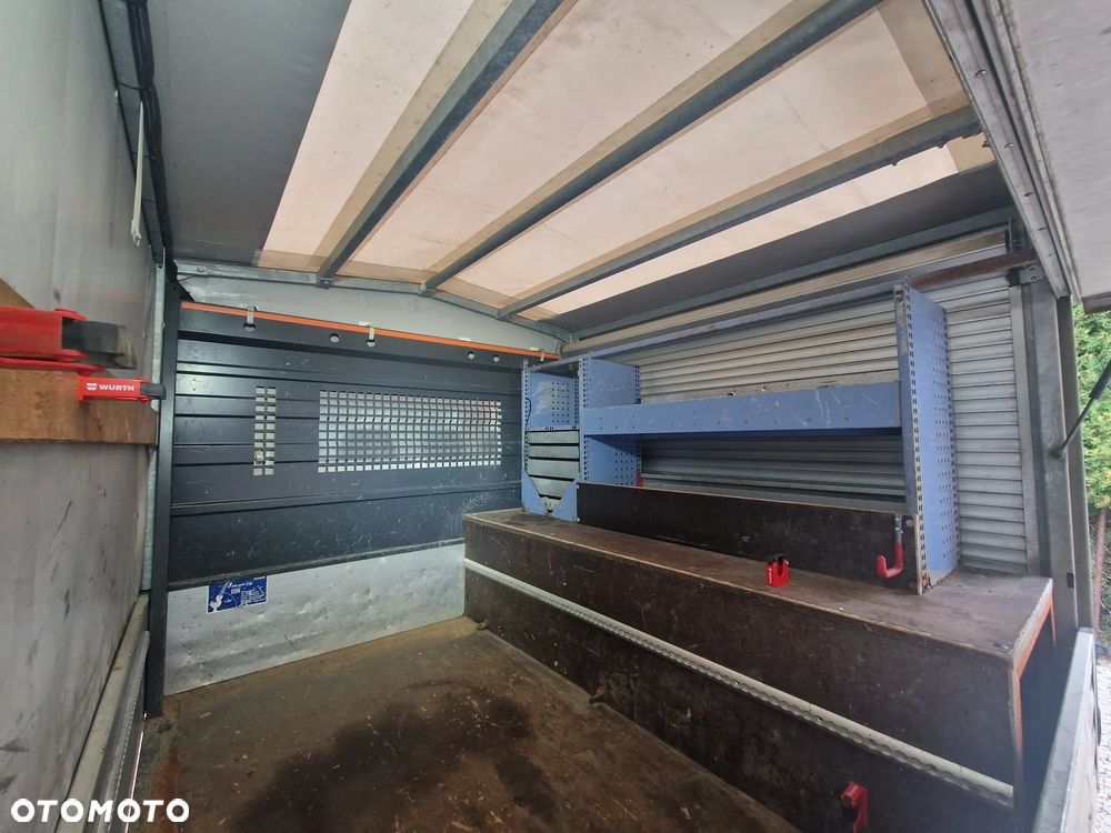 Volkswagen Crafter - 11