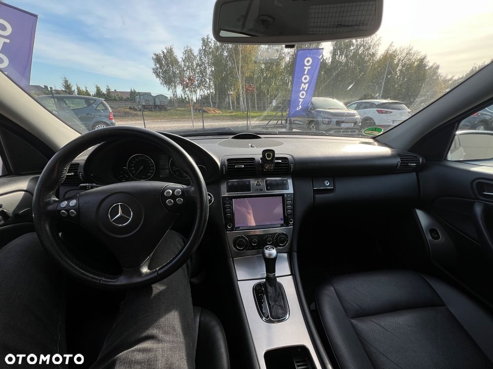 Mercedes-Benz Klasa C 180 Kompressor Automatik BlueEFFICIENCY Avantgarde - 12