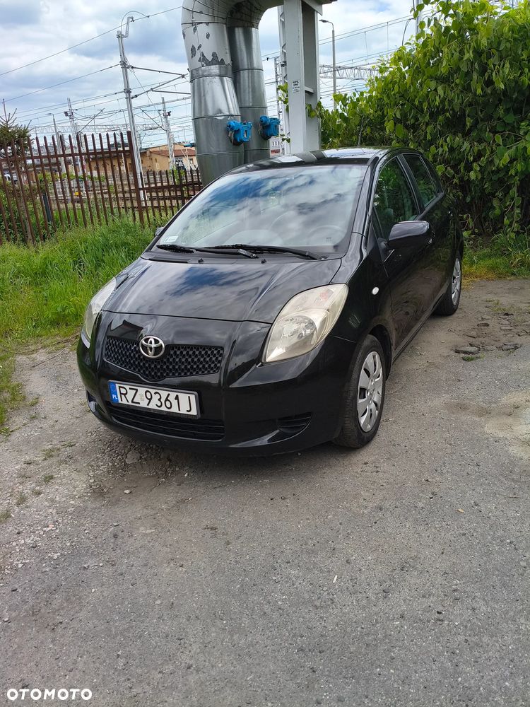 Toyota Yaris 1.3 Luna A/C - 4