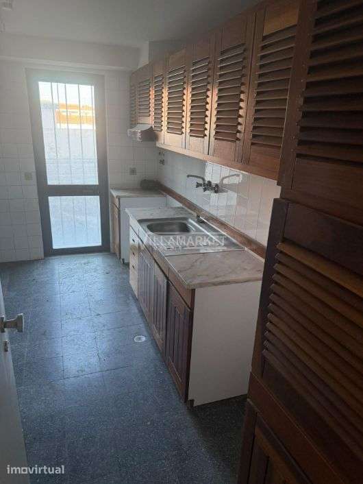 Escritório da banca com 295 m² e terraço com 92 m² inserido no 1º anda - Grande imagem: 5/11