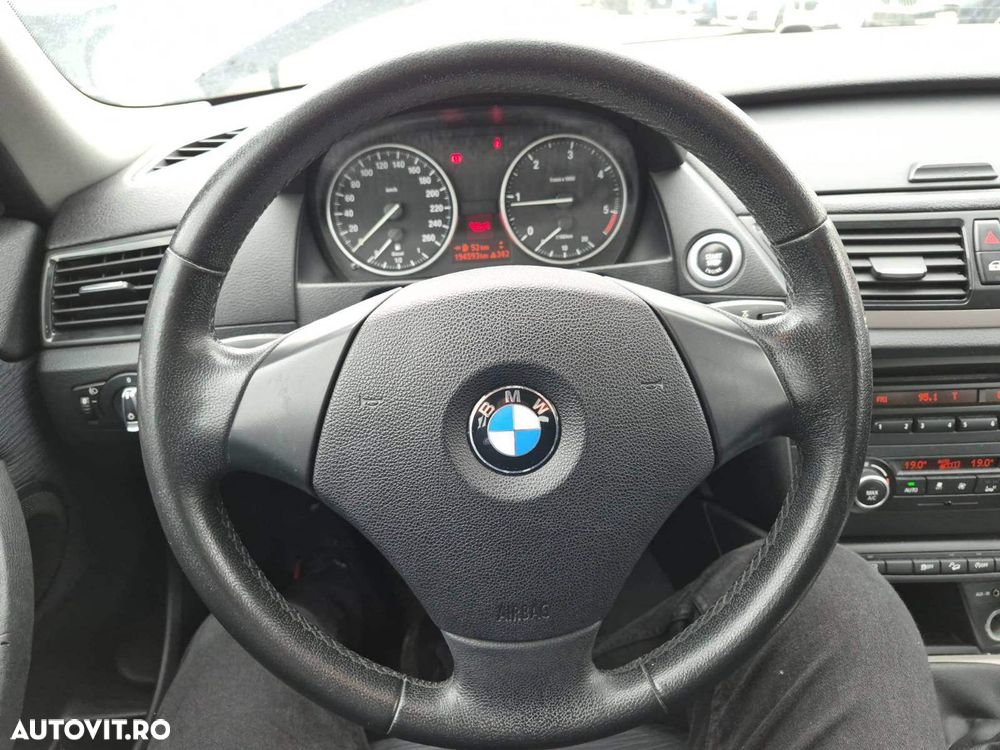 BMW X1 xDrive18d - 10