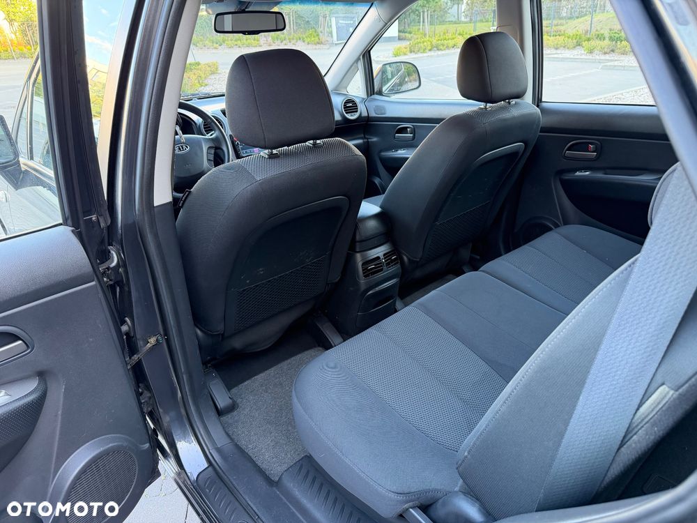 Kia Carens 2.0 CVVT EX - 8