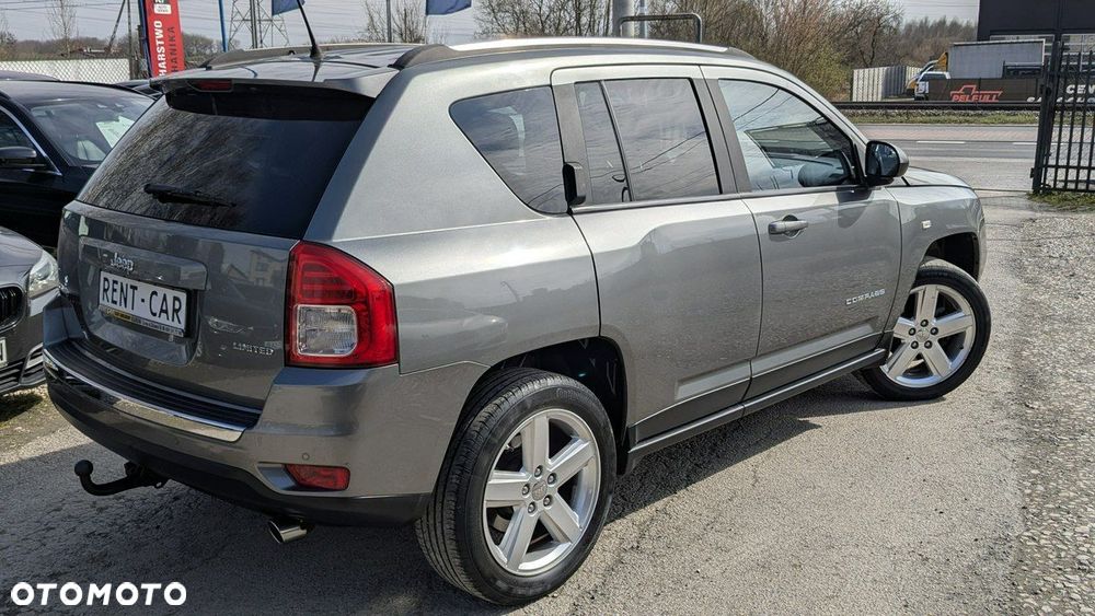 Jeep Compass - 12