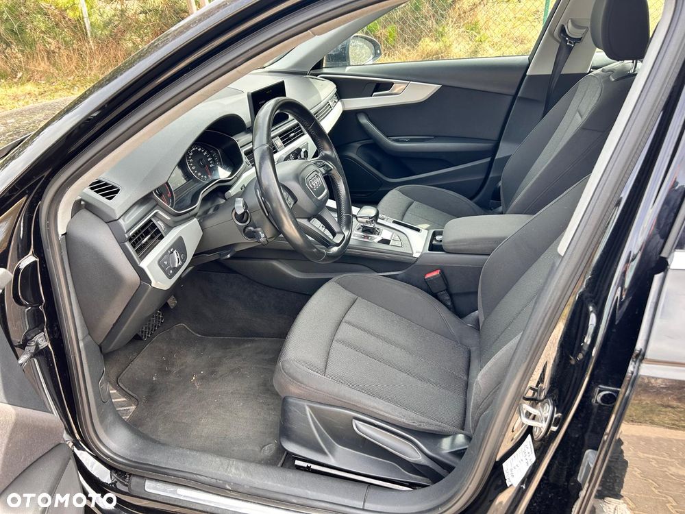 Audi A4 Limousine - 11