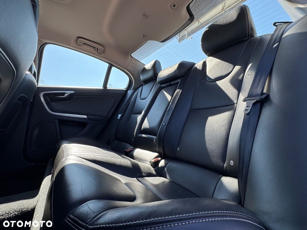 Volvo S60 - 18
