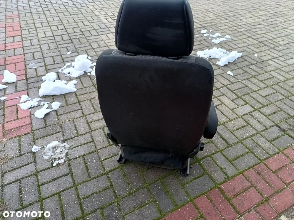 Fotel kierowcy pompowany zwykły podwójny sprinter 906 crafter Mercedes - 19