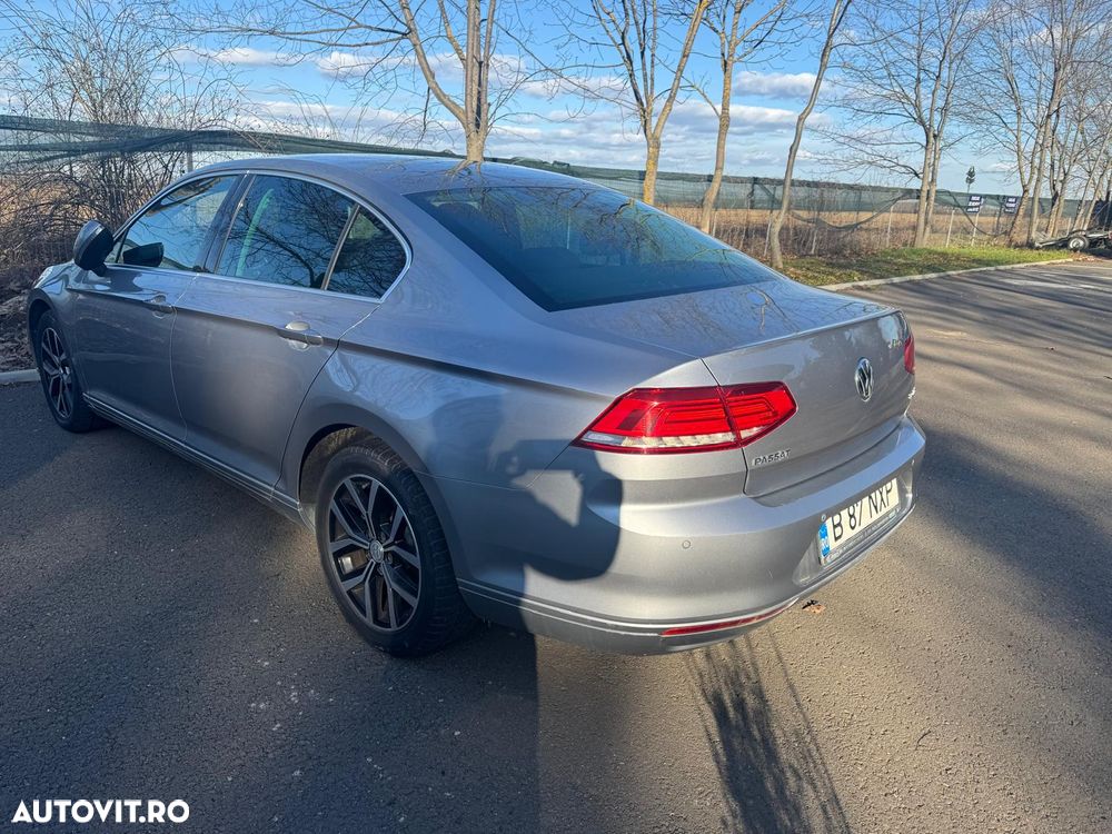 Volkswagen Passat - 8