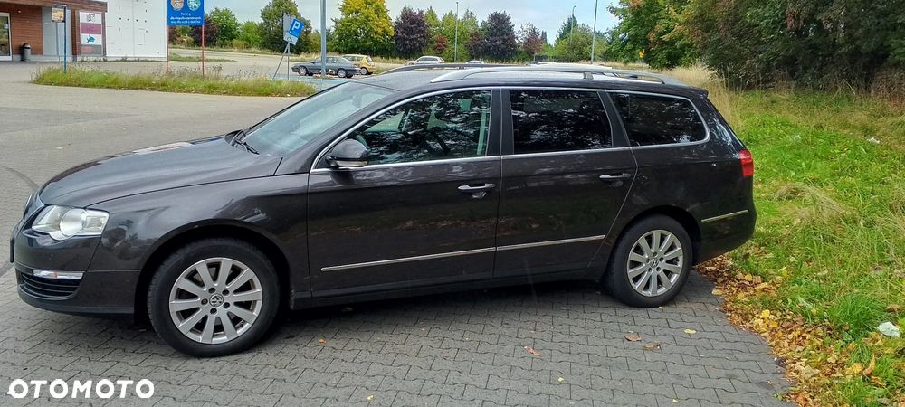 Volkswagen Passat 1.9 TDI Highline - 12