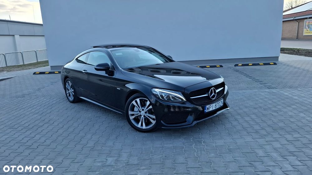 Mercedes-Benz Klasa C 300 9G-TRONIC AMG Line - 2
