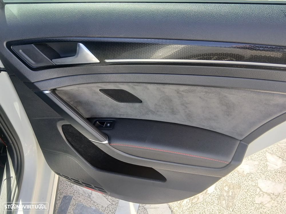 VW Golf GTI Clubsport DSG - 33