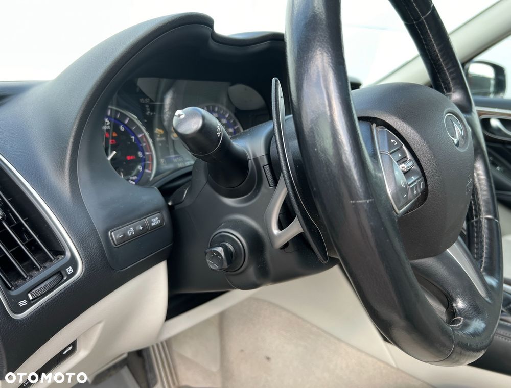 Infiniti Q50 - 17