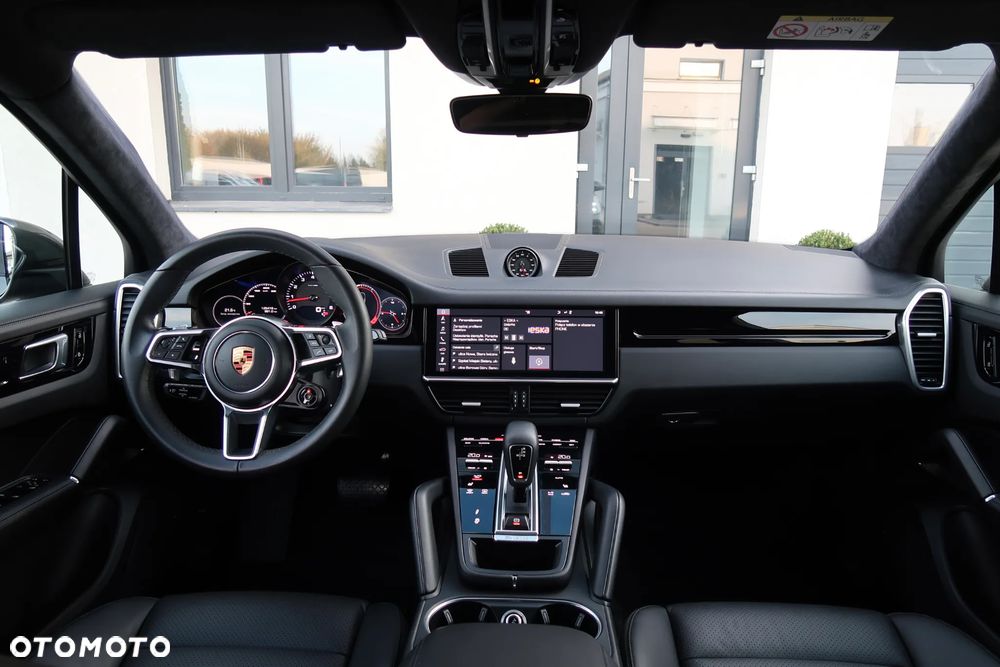 Porsche Cayenne Standard - 22