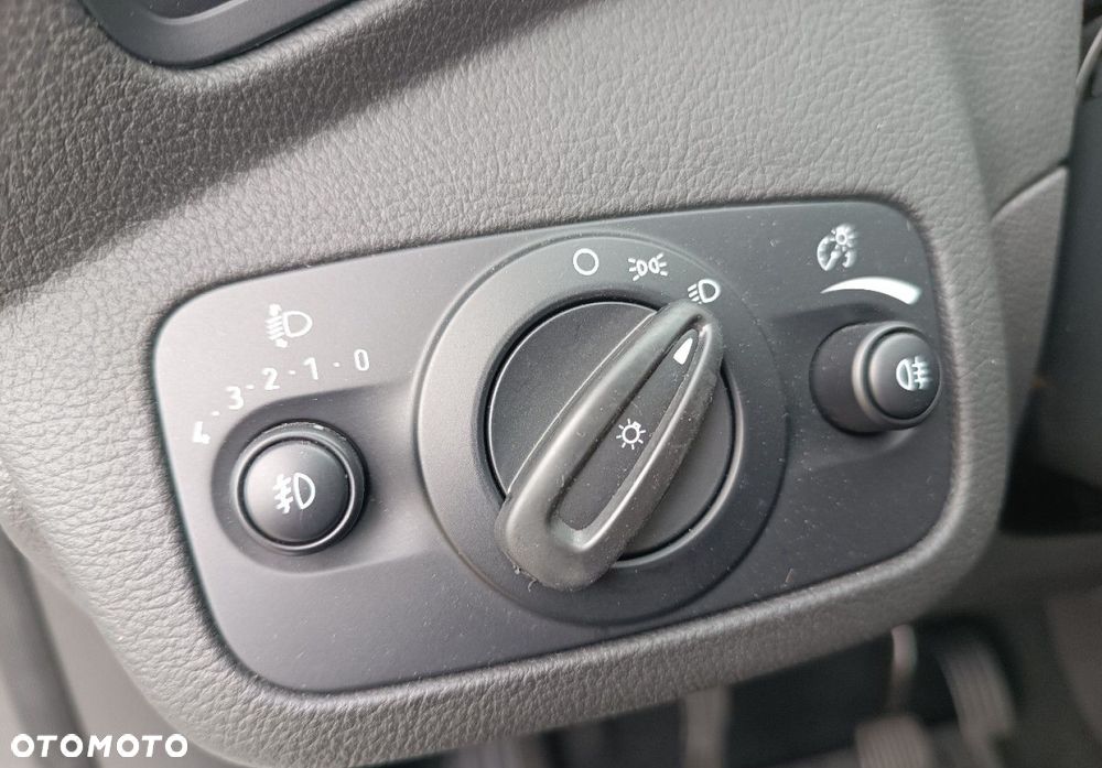 Ford Kuga - 26