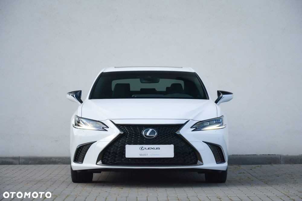 Lexus ES 300h F Sport Edition - 5