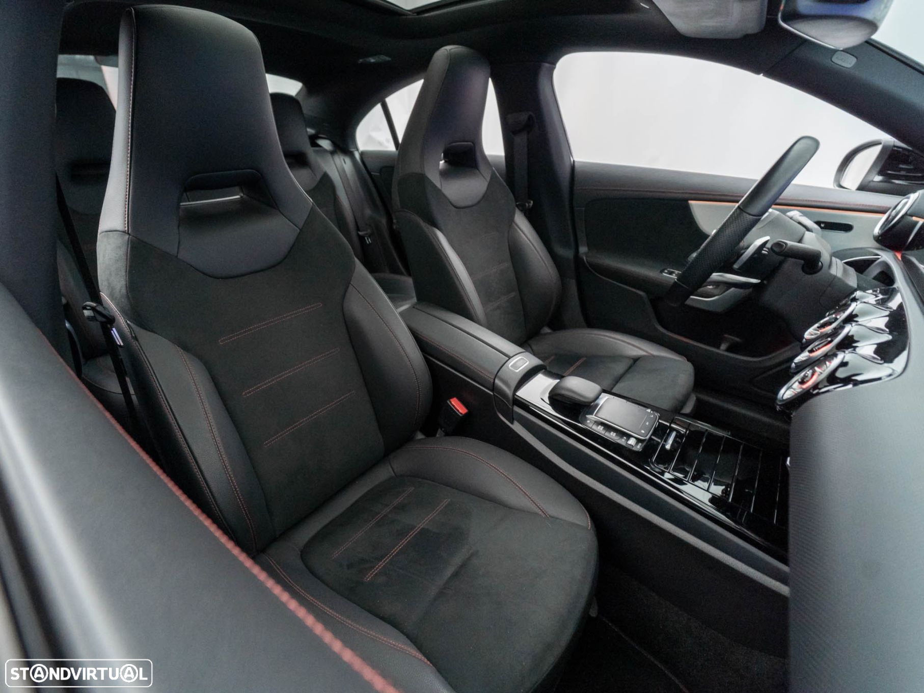 Mercedes-Benz CLA 200 AMG Line Aut. - 38