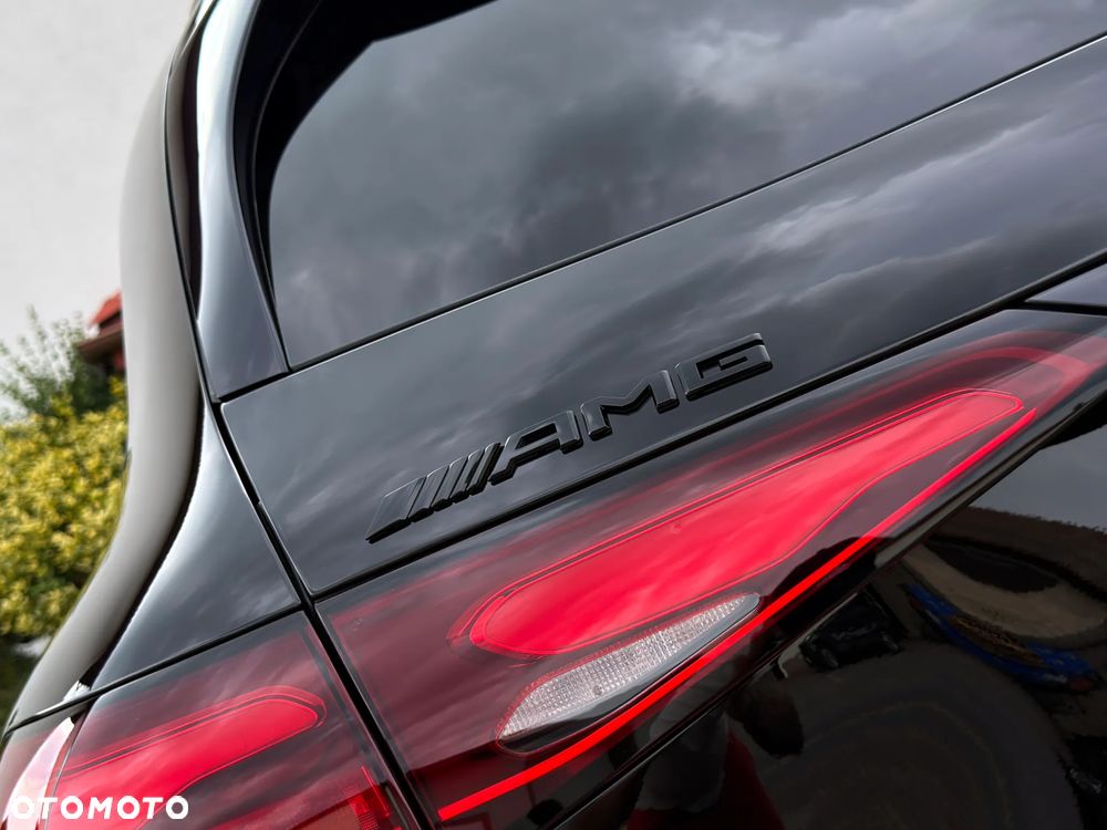 Mercedes-Benz GLC 220 d 4Matic 9G-TRONIC AMG Line Advanced - 39