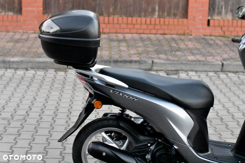 Honda Vision - 9