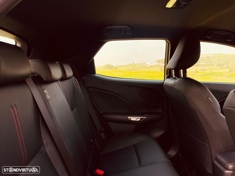 Lexus LBX Elegant - 8