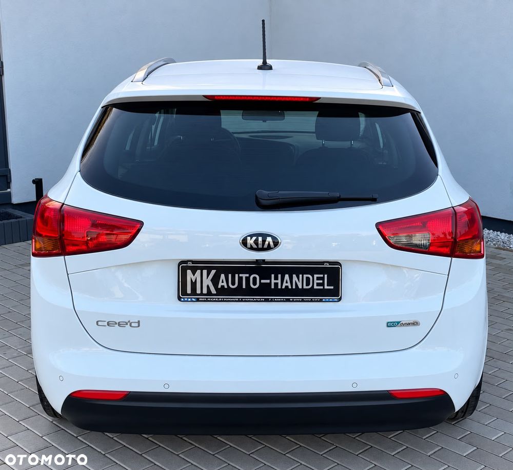 Kia Ceed - 5
